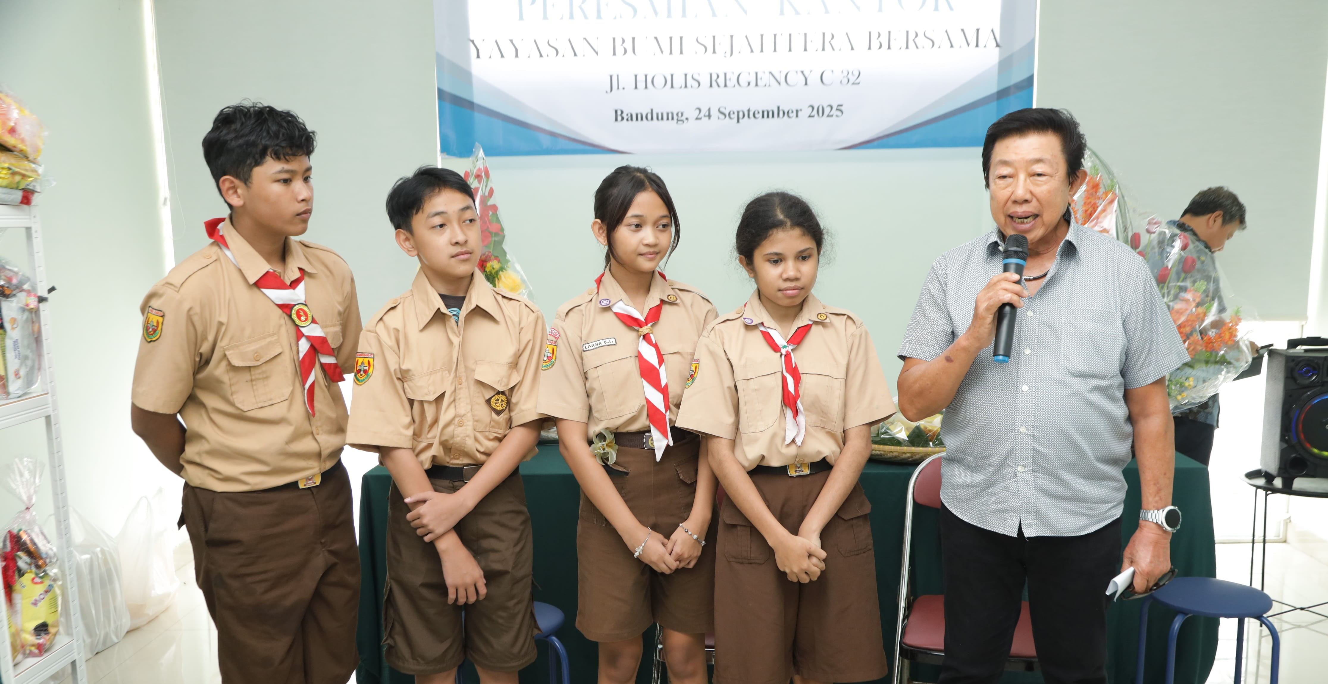 Bakti Sosial Cikawari